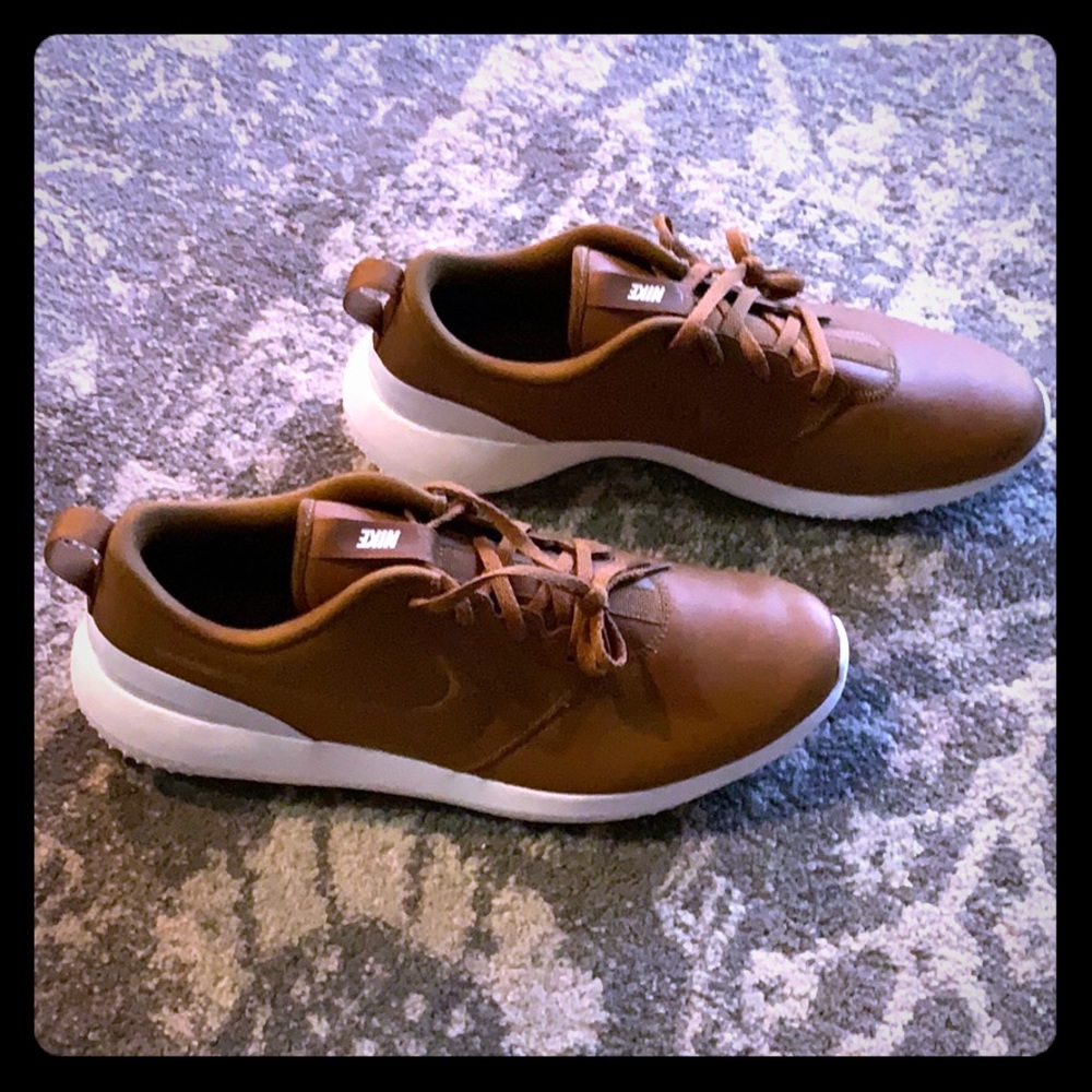 Nike Rosche G Premium Men’s Golf Shoe